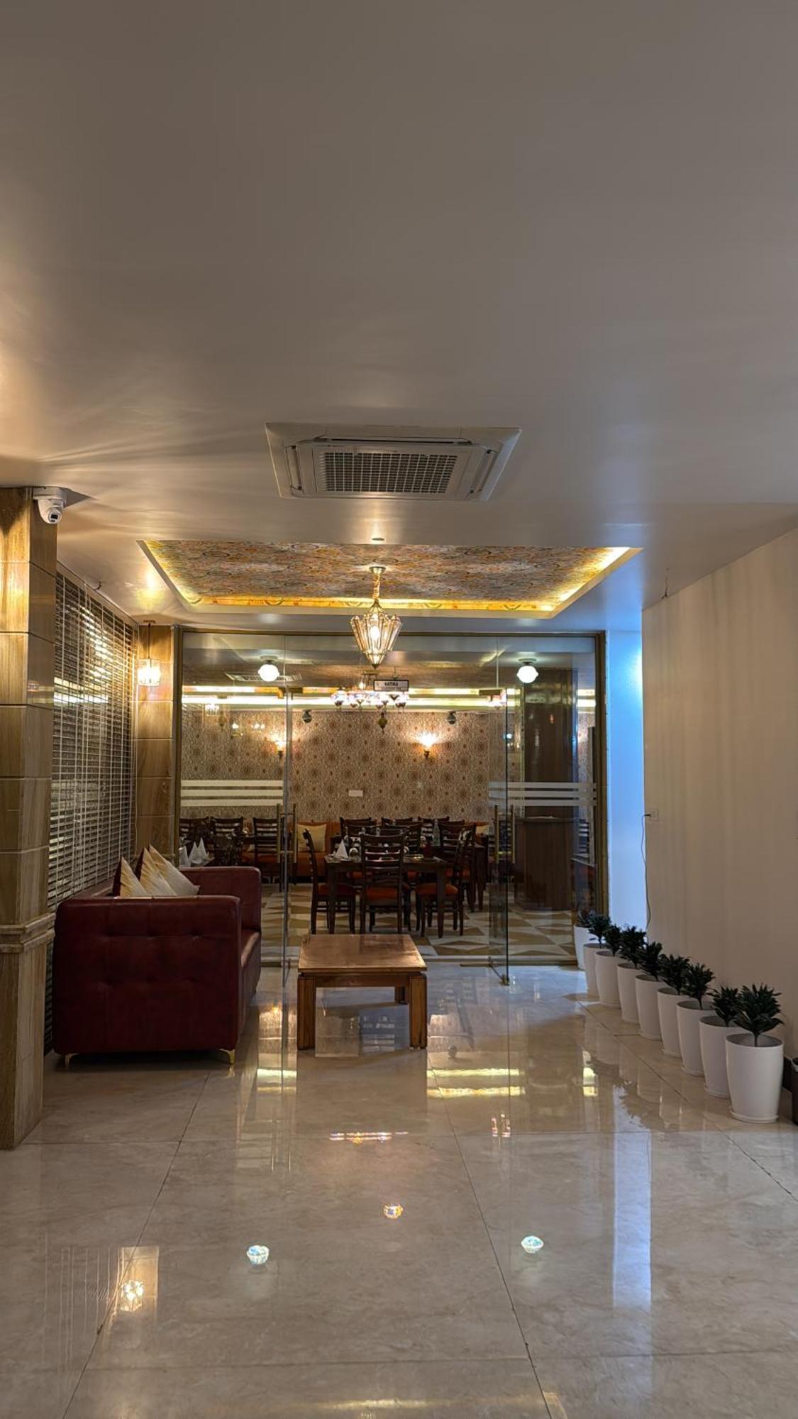 Hotel Sterling Kastoori Rudraprayāg Esterno foto