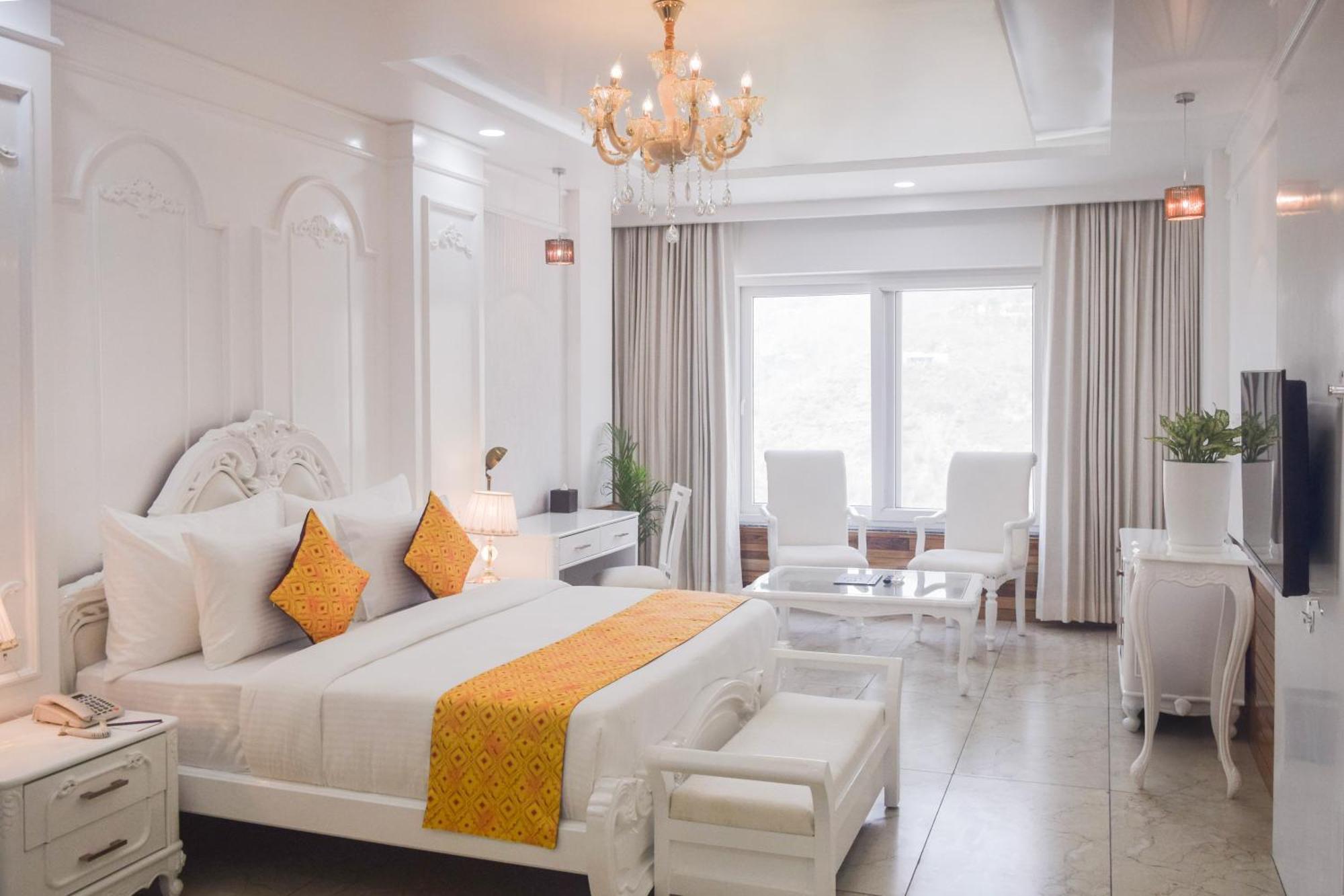 Hotel Sterling Kastoori Rudraprayāg Esterno foto