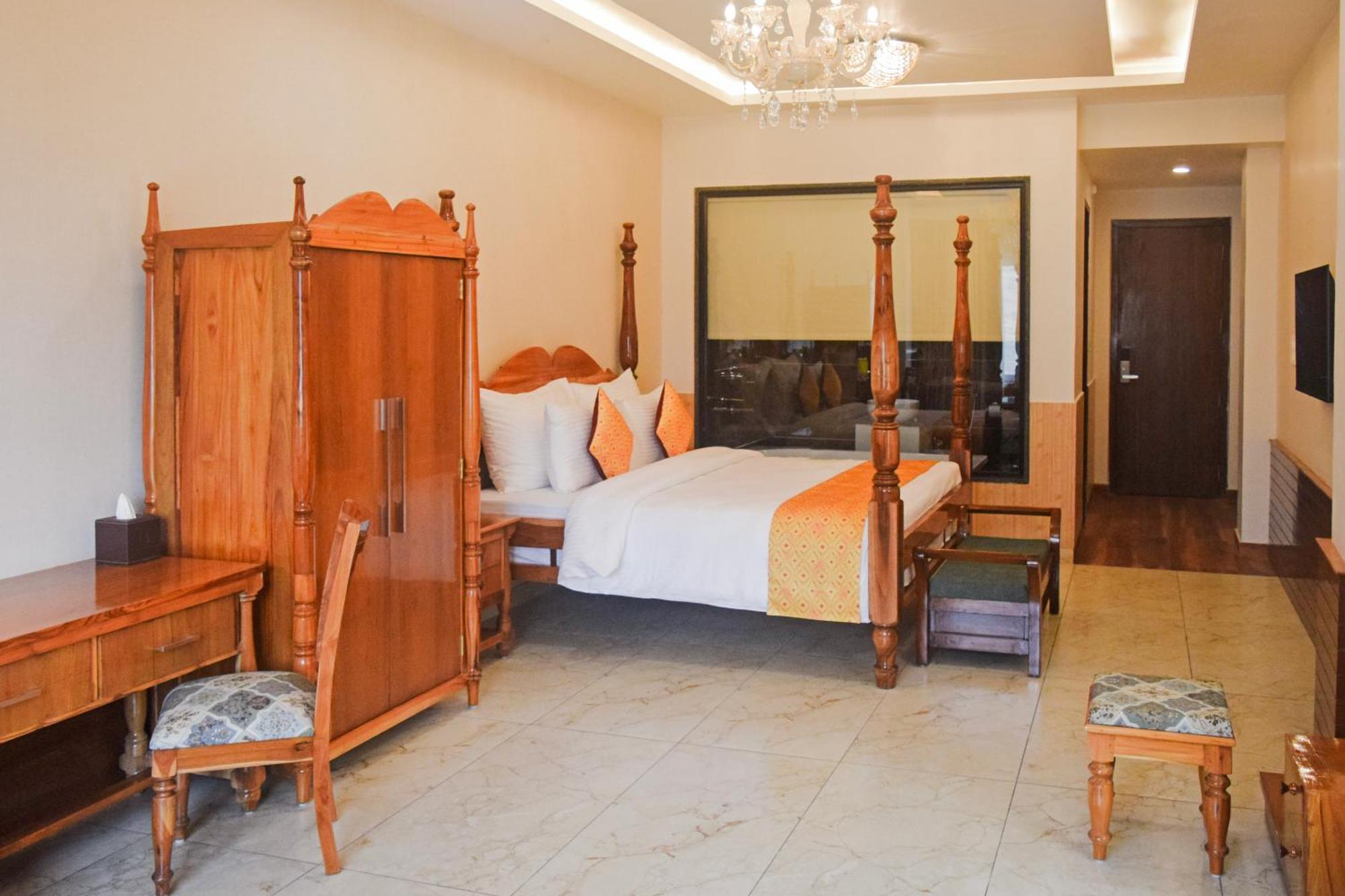 Hotel Sterling Kastoori Rudraprayāg Esterno foto